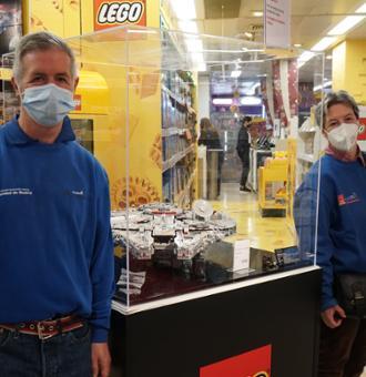El Corte Inglés y Fundación A La Par colaboran en el montaje y venta de piezas de LEGO de colección