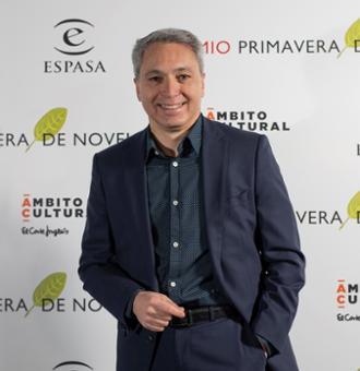 OPERACIÓN KAZÁN de Vicente Vallés Premio Primavera de Novela 2022