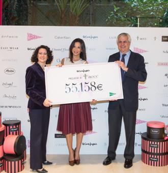 El Corte Inglés entrega 55.158 euros para la lucha contra el cáncer de mama