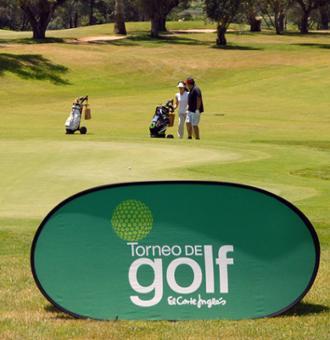 María Belén González de Mendonza y Victoriano Picón Orcajo del Club Nestares de Santander, se proclamaron flamantes campeones de la XIX Edición del Torneo de Golf de El Corte Inglés