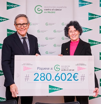 El Corte Inglés entrega 280.602 euros a la Asociación Española Contra el Cáncer para apoyar la investigación