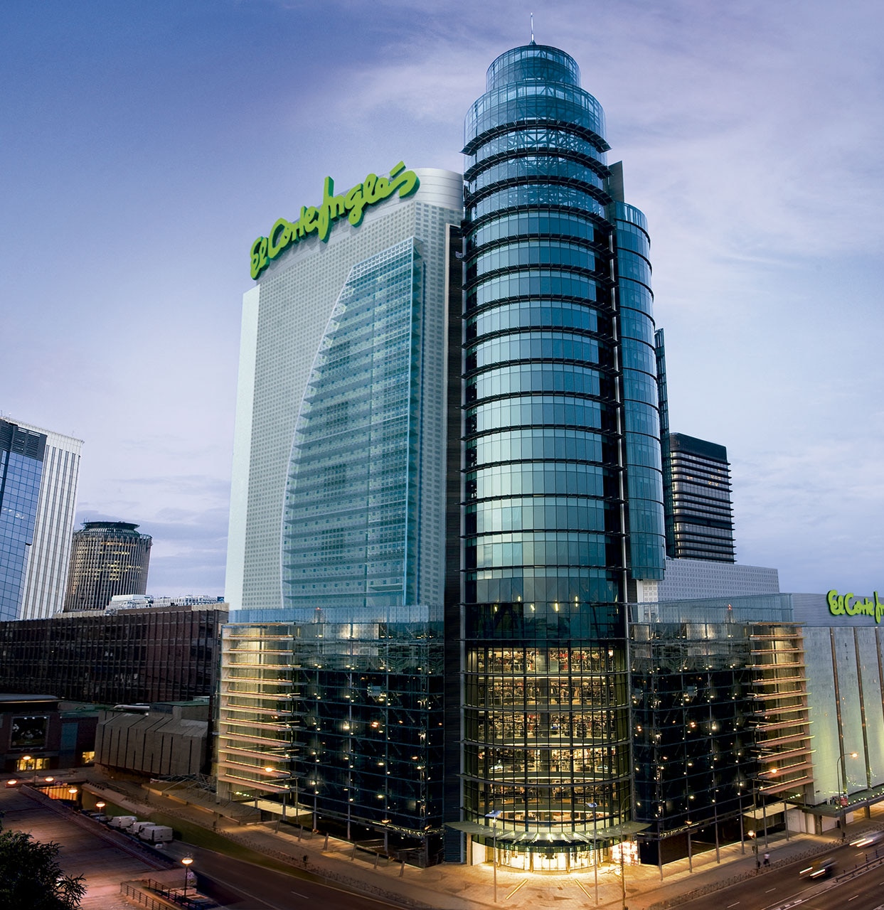 El Corte Inglés y Fundación ONCE envían productos de cuidado personal a desplazados de Europa del Este