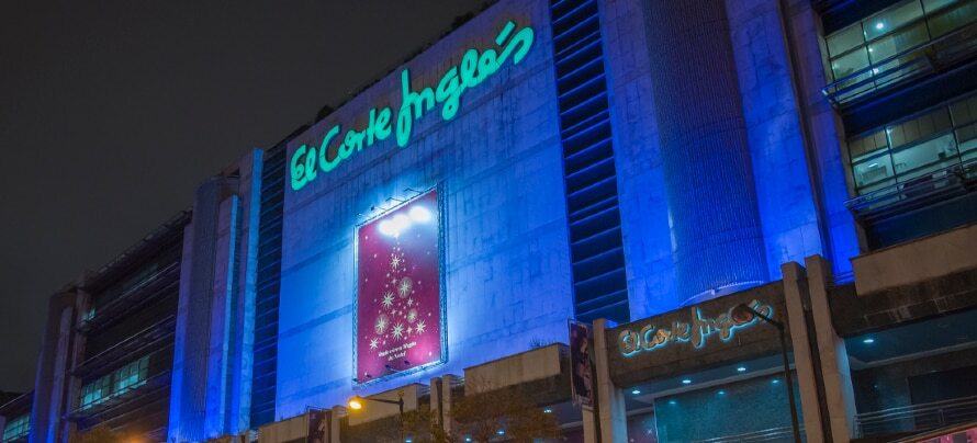 El Corte Inglés ilumina-se de azul num gesto de sensibilização para a luta contra o Cancro da Próstata
