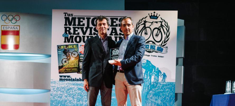 El Corte Inglés recoge el premio honorífico "La Bici del Año" por su apoyo al deporte