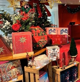 El Corte Inglés refuerza la tradición navideña con calendarios de adviento para todos los gustos