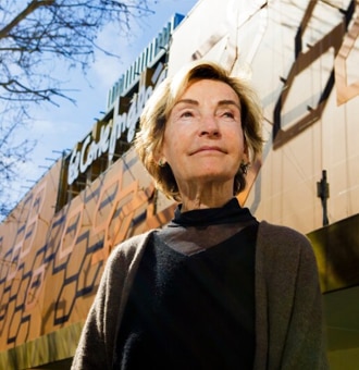 Soledad Sevilla transforma El Corte Inglés de Serrano y Preciados con una intervención inédita