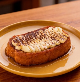 El Corte Inglés incorpora torrijas de tiramisú y de pistacho como novedad en su campaña de Semana Santa