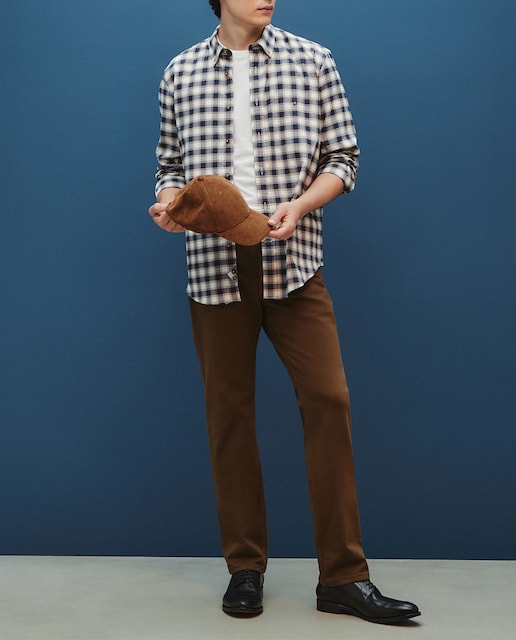 Imagen 0 de Camisa de hombre tejido perchado patrón clásico