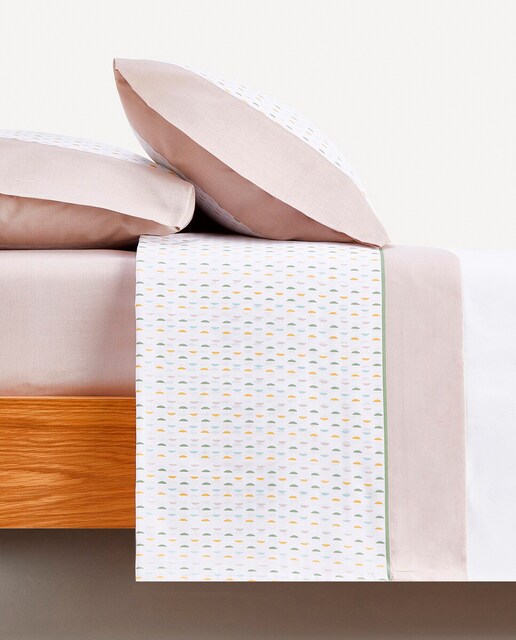 Juego de sábanas con bajera Olivia +Home