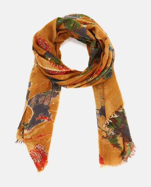 Imagen 0 de Bufanda de lana con print floral en amarillo