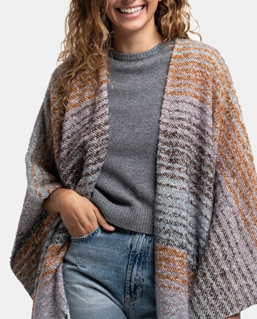 Imagen 0 de Poncho con estampado a rayas y flecos azul