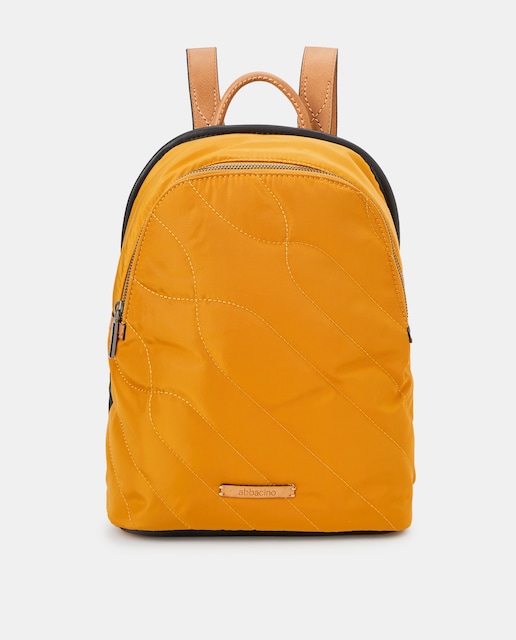 Imagen 0 de Mochila acolchada de materiales reciclados en amarillo con cremallera