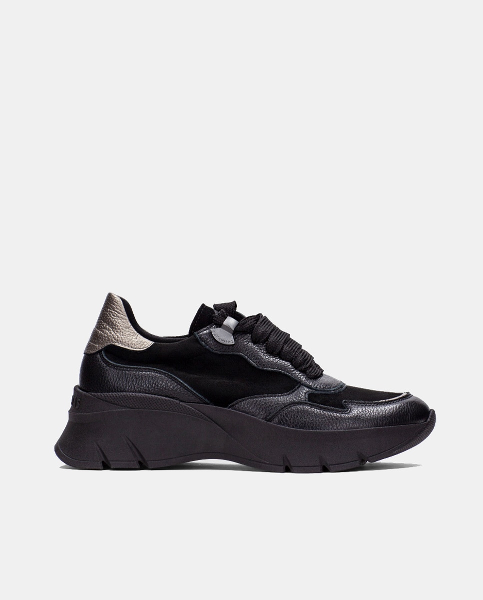 Imagen 0 de Zapatillas de mujer en piel
