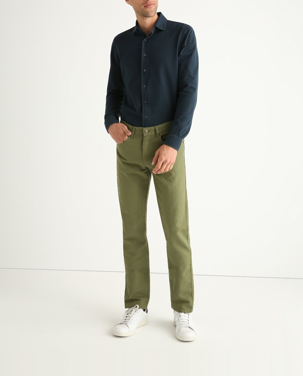 Imagen 0 de Pantalón cinco bolsillo de hombre regular verde