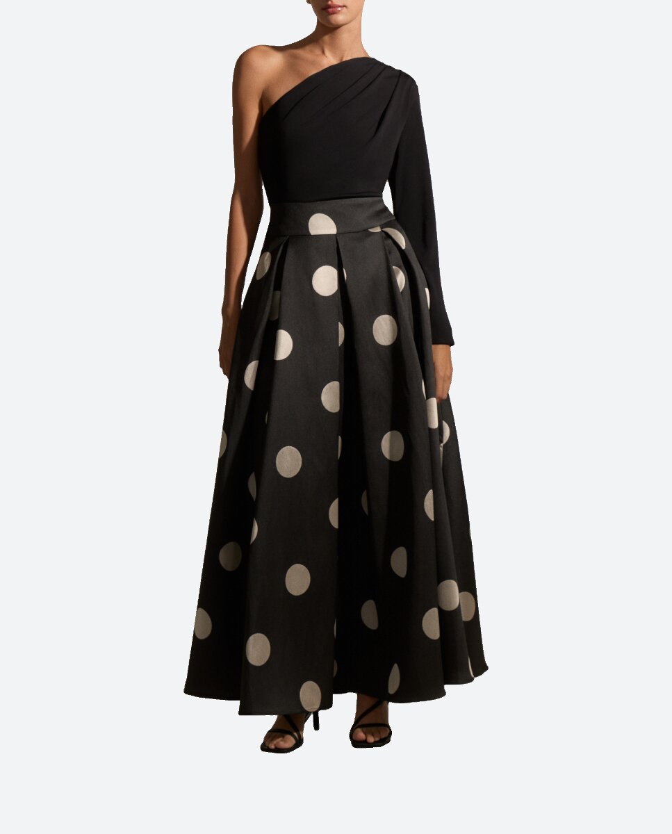Imagen 0 de Vestido largo de punto de mujer