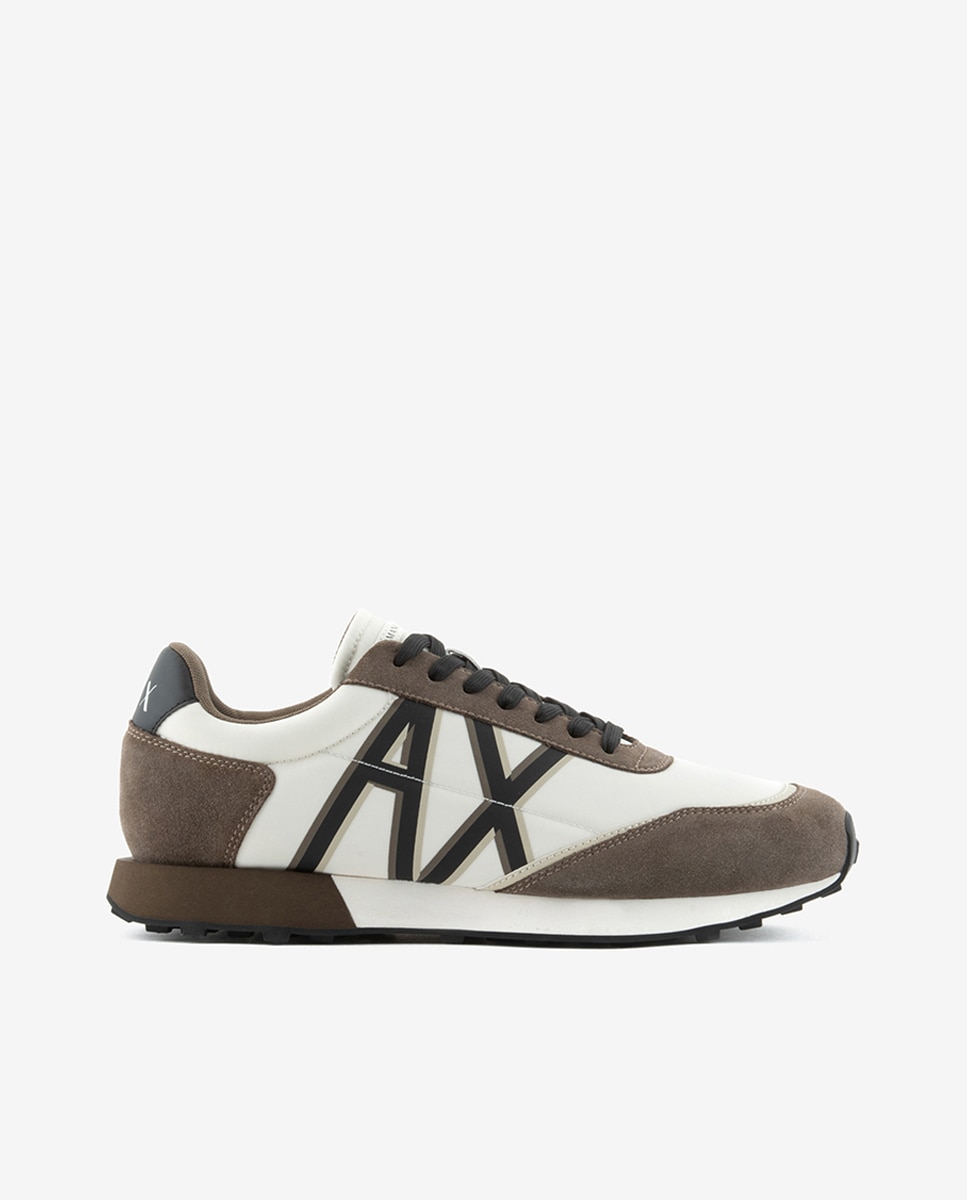 Imagen 0 de Zapatillas de hombre en bajas tipo running con logotipo lateral