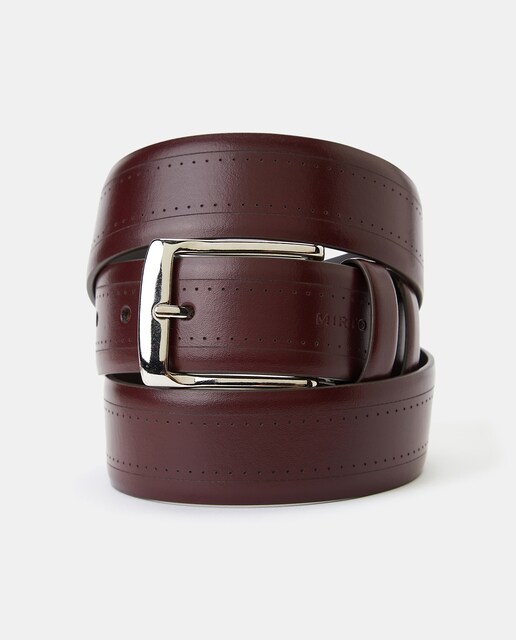 Imagen 0 de Cinturón sport de hombre de piel de vacuno con grabado