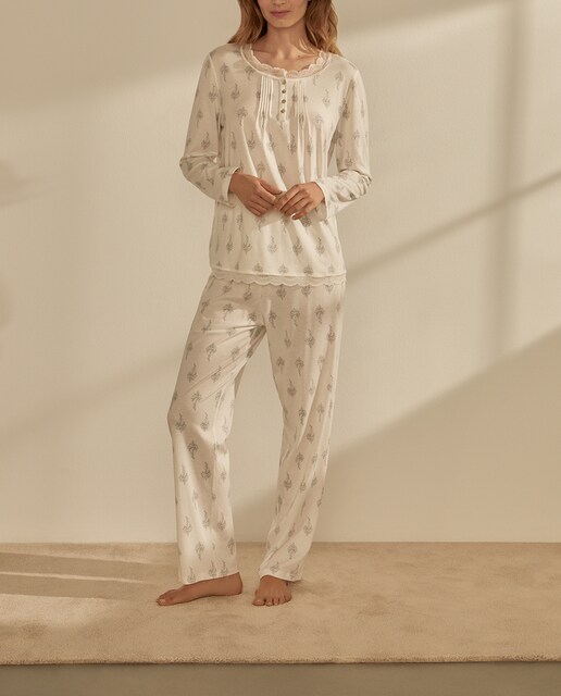 Imagen 0 de Pijama con tapeta