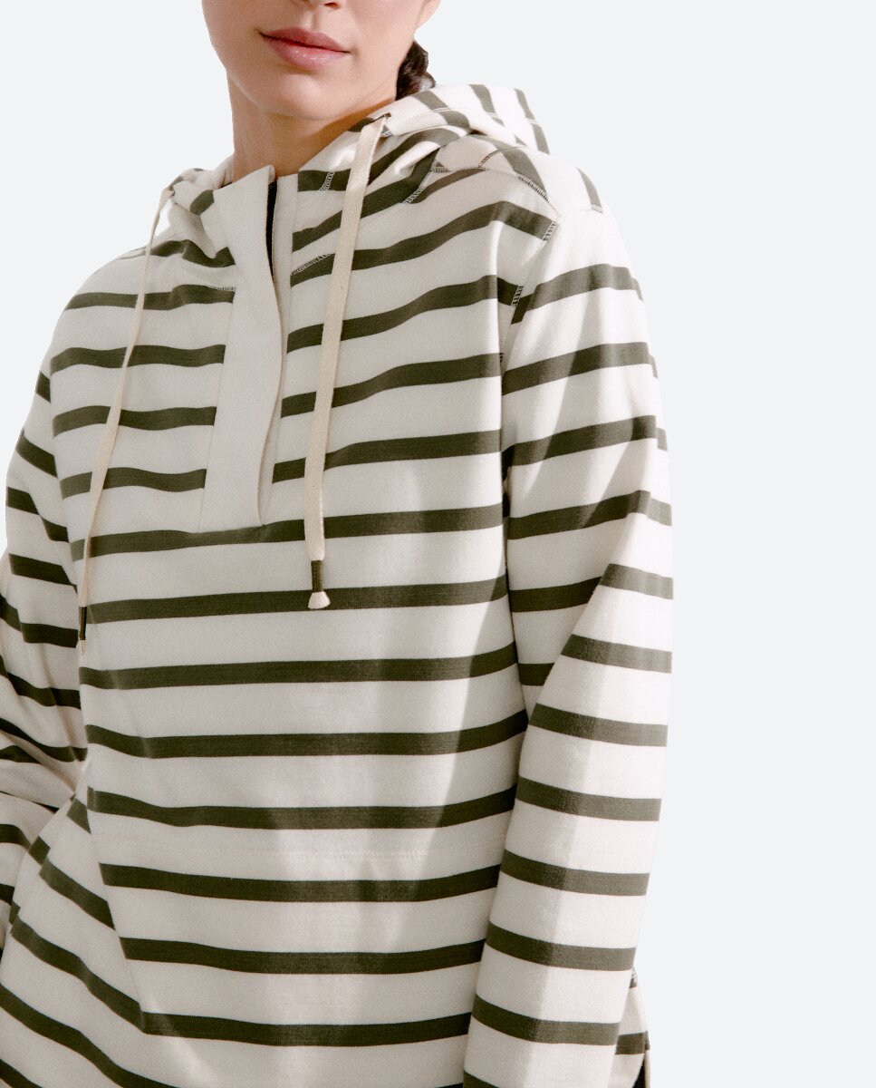 Imagen 0 de Sudadera de mujer cuello pico capucha