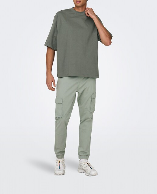 Imagen 0 de Pantalón cargo de hombre