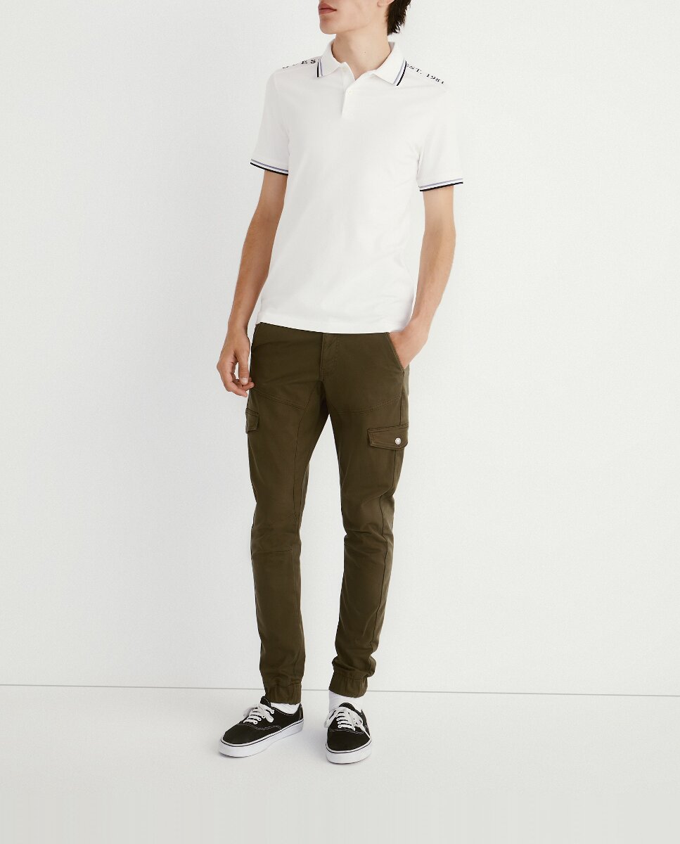 Imagen 0 de Pantalón de hombre cargo.