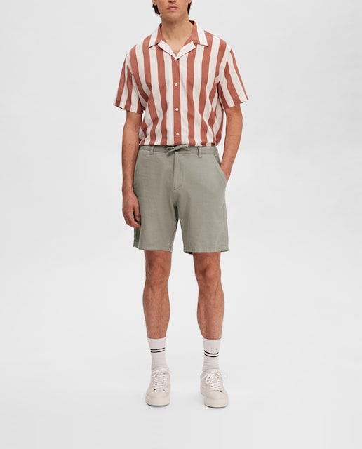 Imagen 0 de Bermuda de hombre de lino