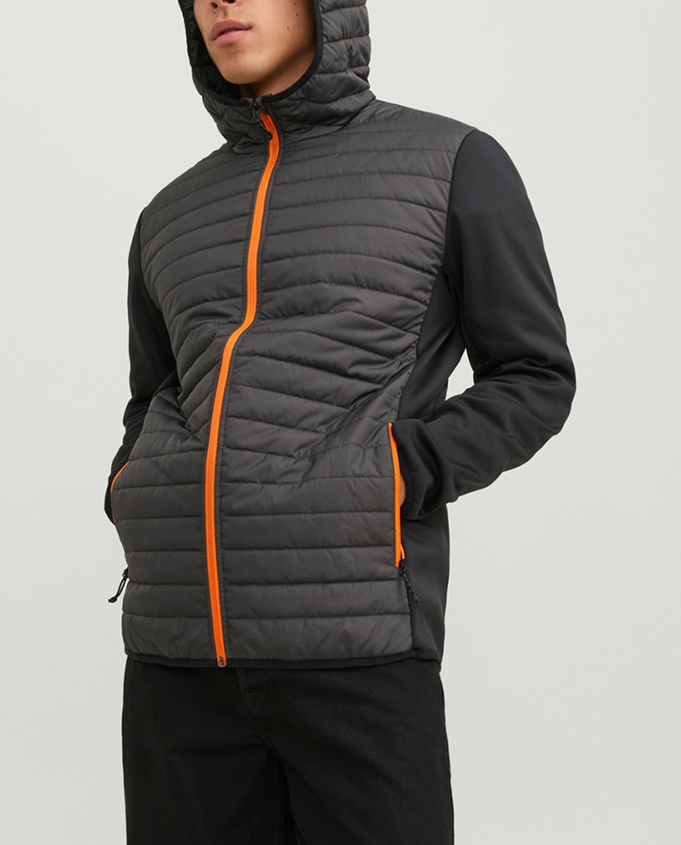 Imagen 0 de Chaqueta de hombre con capucha