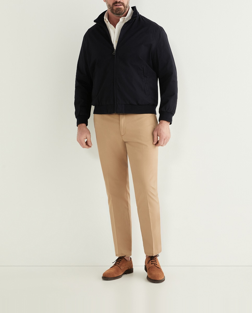 Imagen 0 de Pantalón sport de hombre Classic Fit sin pliegues talla grande