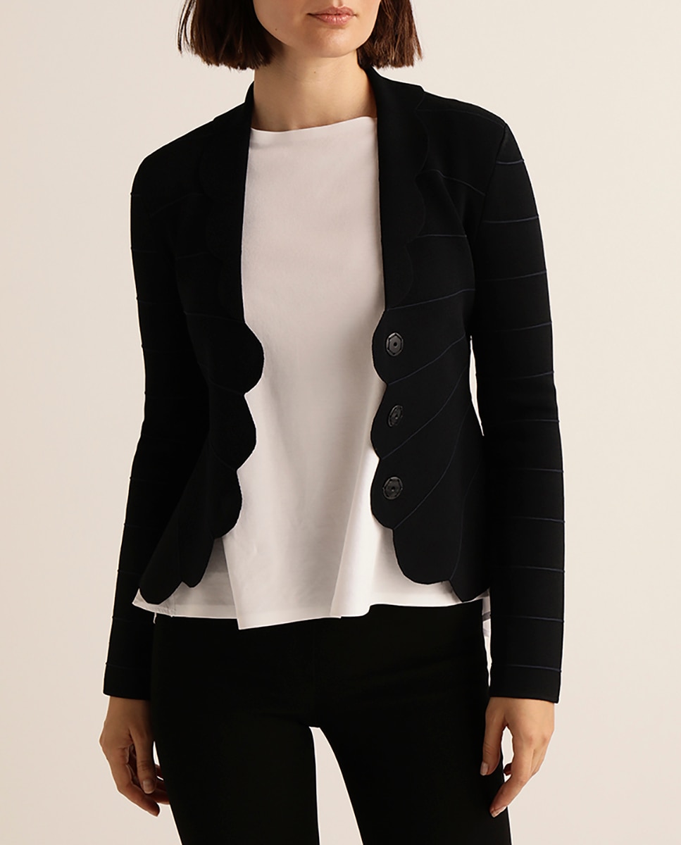 Imagen 0 de Chaqueta de punto de mujer con ondas