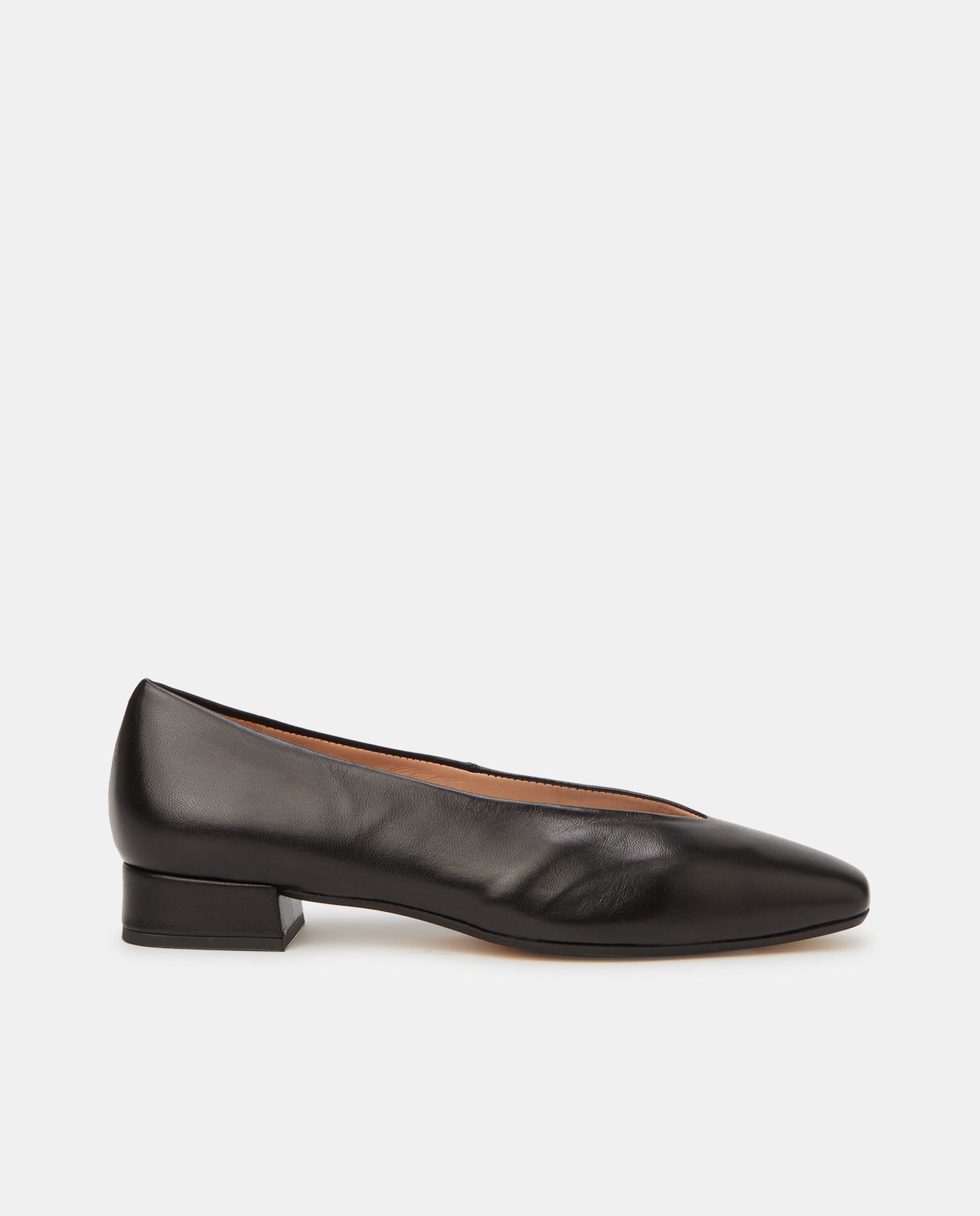Imagen 0 de Zapatos planos de mujer en piel con puntera afilada ancho especial - Línea Comfort