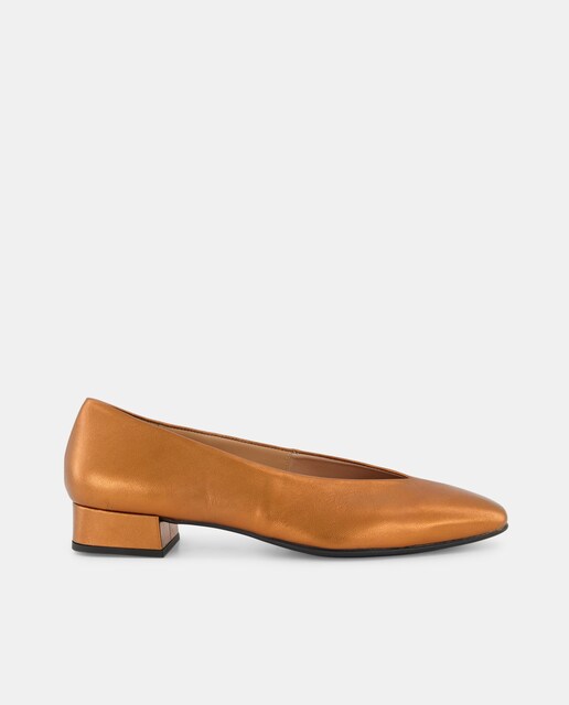 Imagen 0 de Zapatos de salón de mujer planos