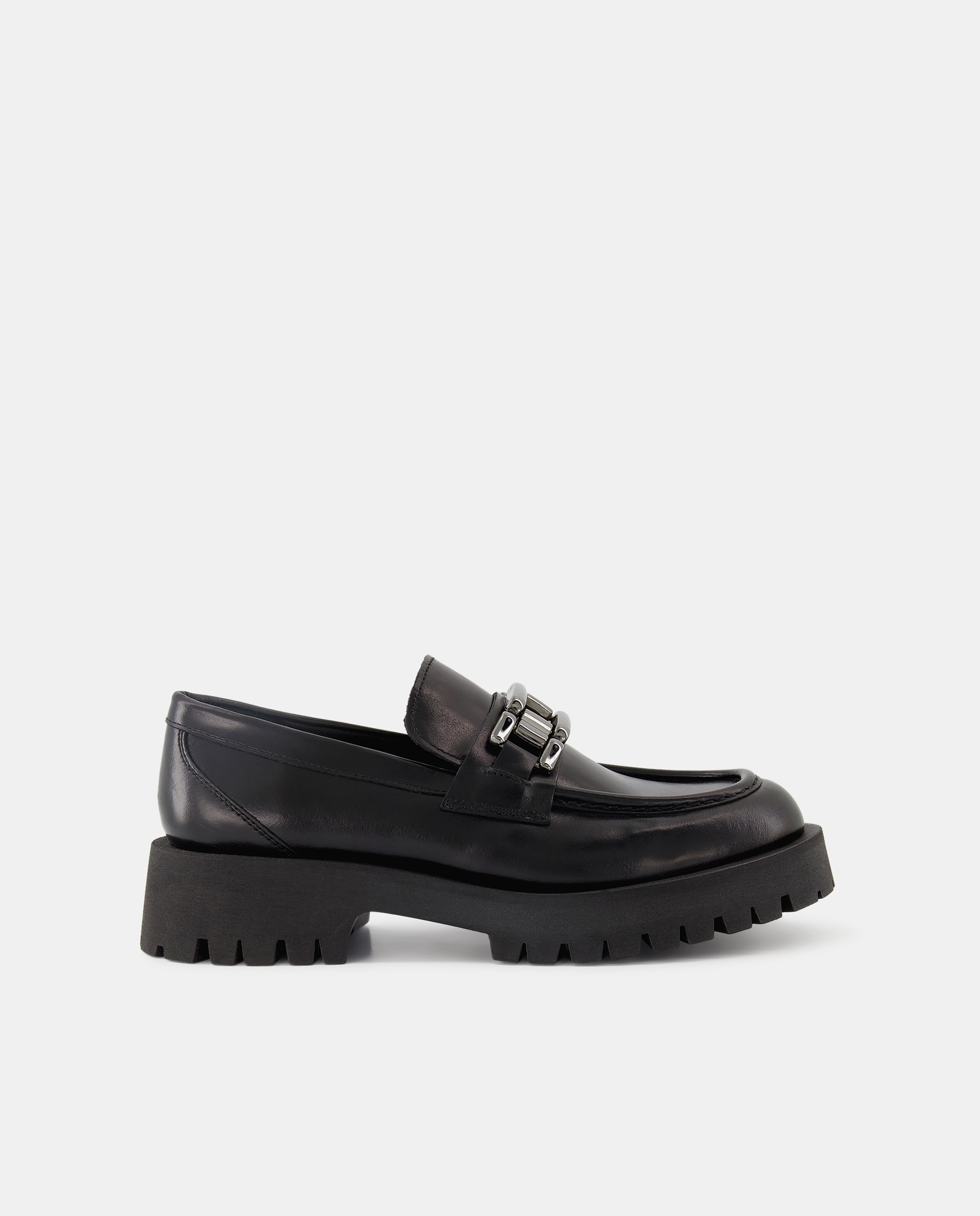 Imagen 0 de Mocasines de mujer con track con adorno metálico