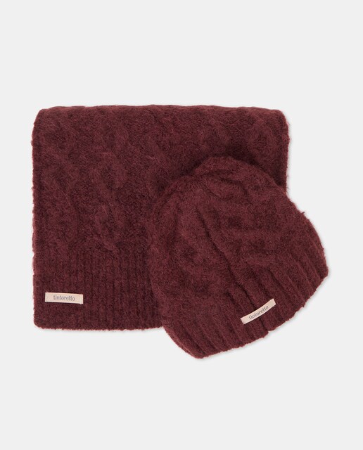 Imagen 0 de Conjunto de bufanda y gorro de punto