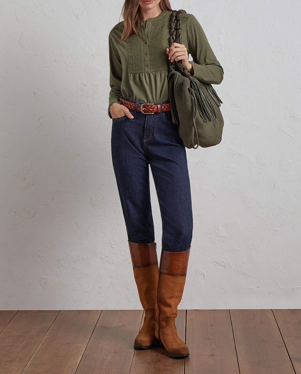 Imagen 0 de Camiseta de mujer con bordados a tono