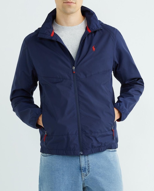 Imagen 0 de Cazadora de hombre con capucha y cremallera