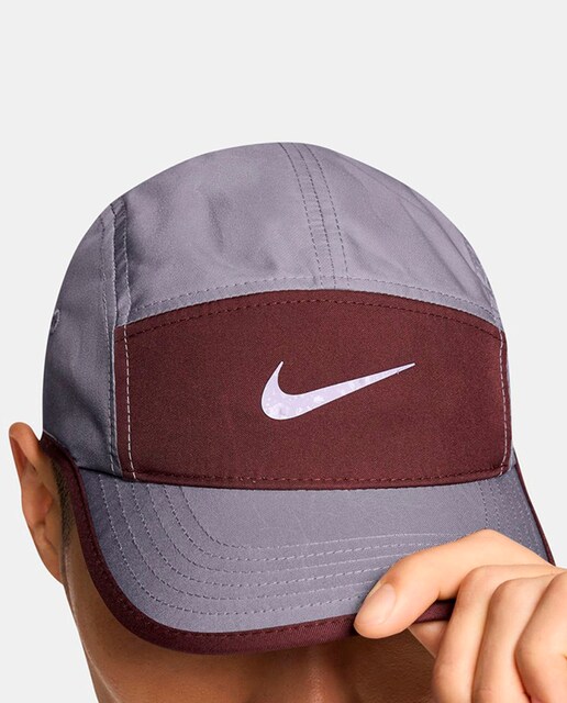 Imagen 0 de Gorra unisex Swoosh Dri-FIT Fly Nike