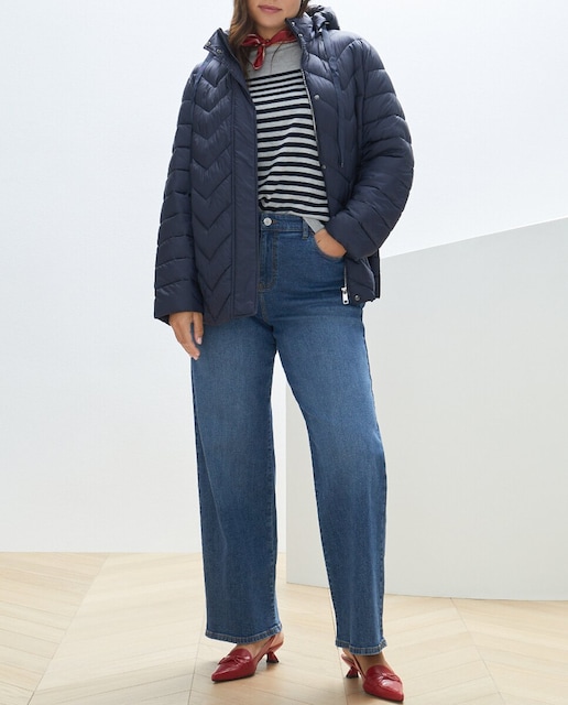 Imagen 0 de Plumífero de mujer corto con capucha