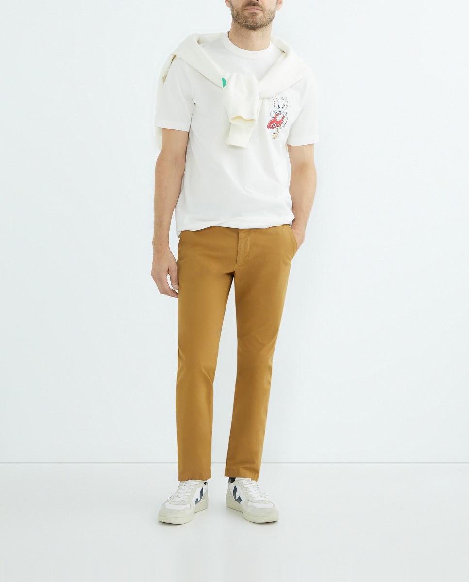 Imagen 0 de Pantalón de hombre chino sin pliegues liso