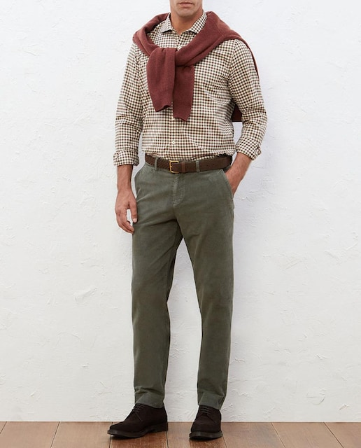 Imagen 0 de Pantalón chino de pana de hombre