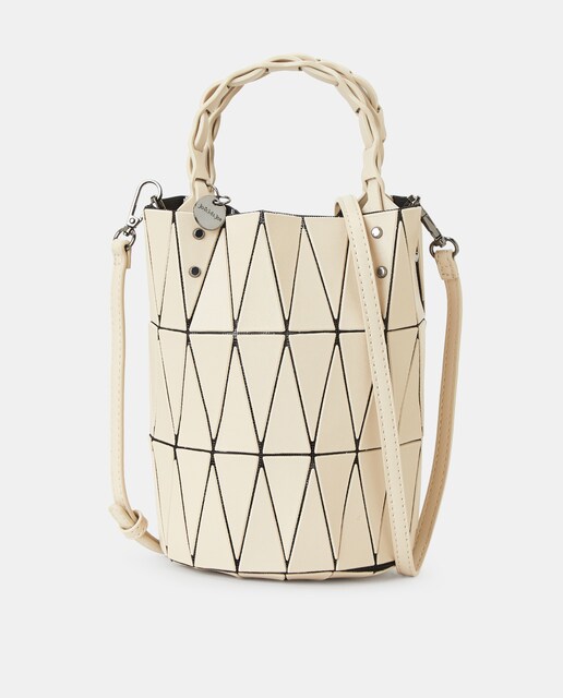 Imagen 0 de Bolso de mano detalles geométricos