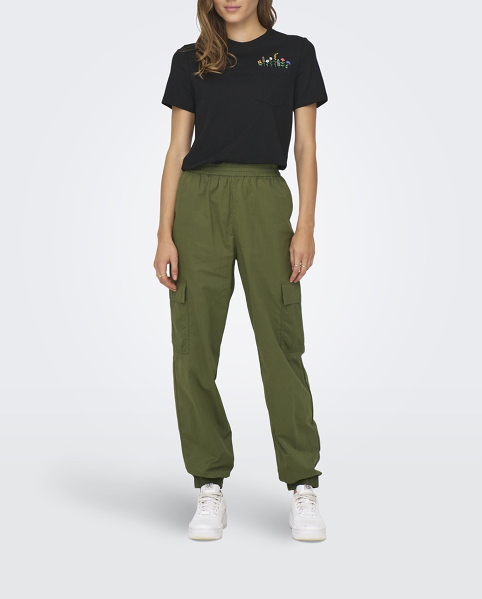 Imagen 0 de Pantalón de mujer estilo cargo