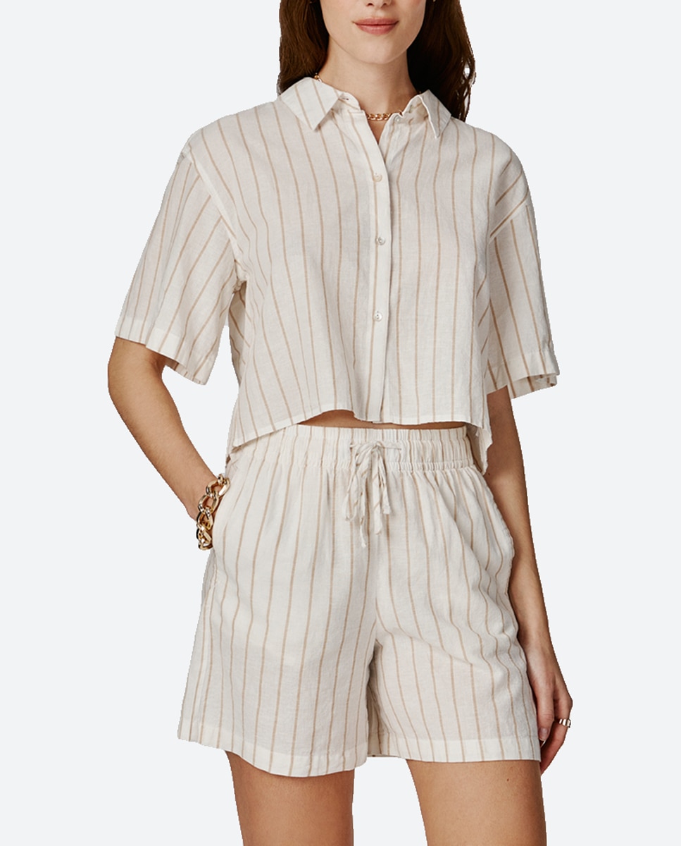 Imagen 0 de Camisa crop de lino de manga corta de mujer