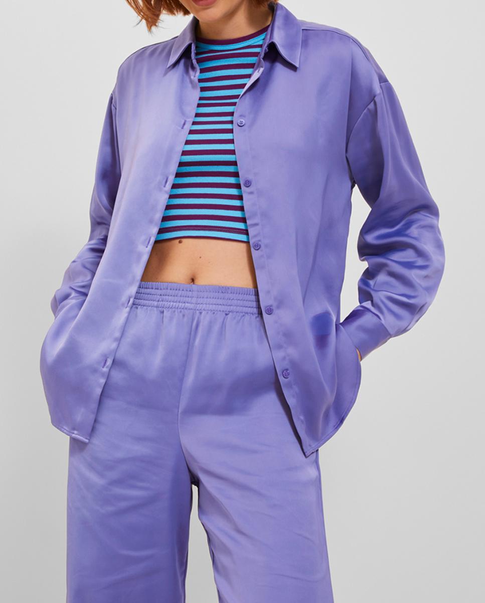 Imagen 0 de Camisa satinada de manga larga de mujer