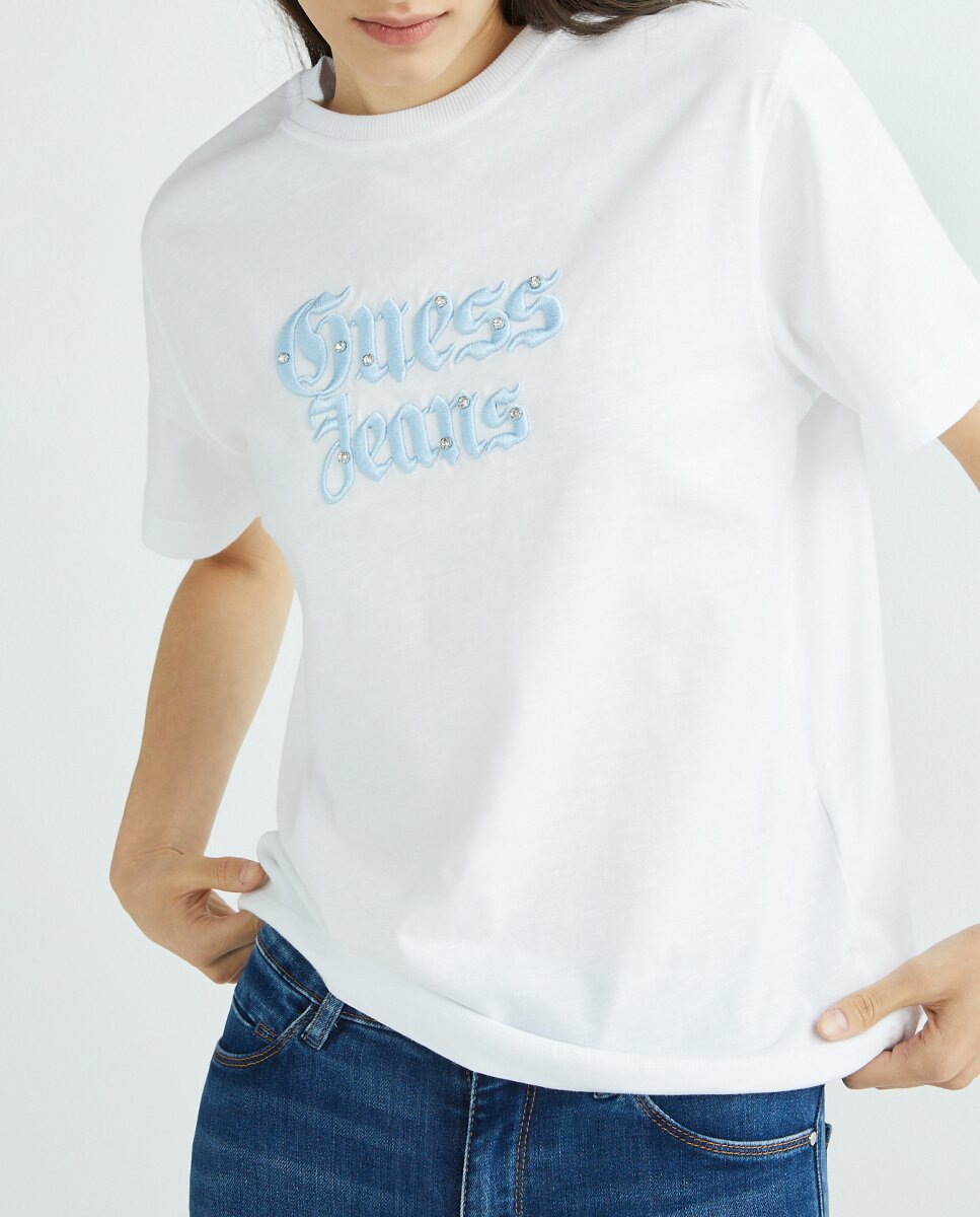 Imagen 0 de Camiseta de mujer de manga corta con logo frontal.