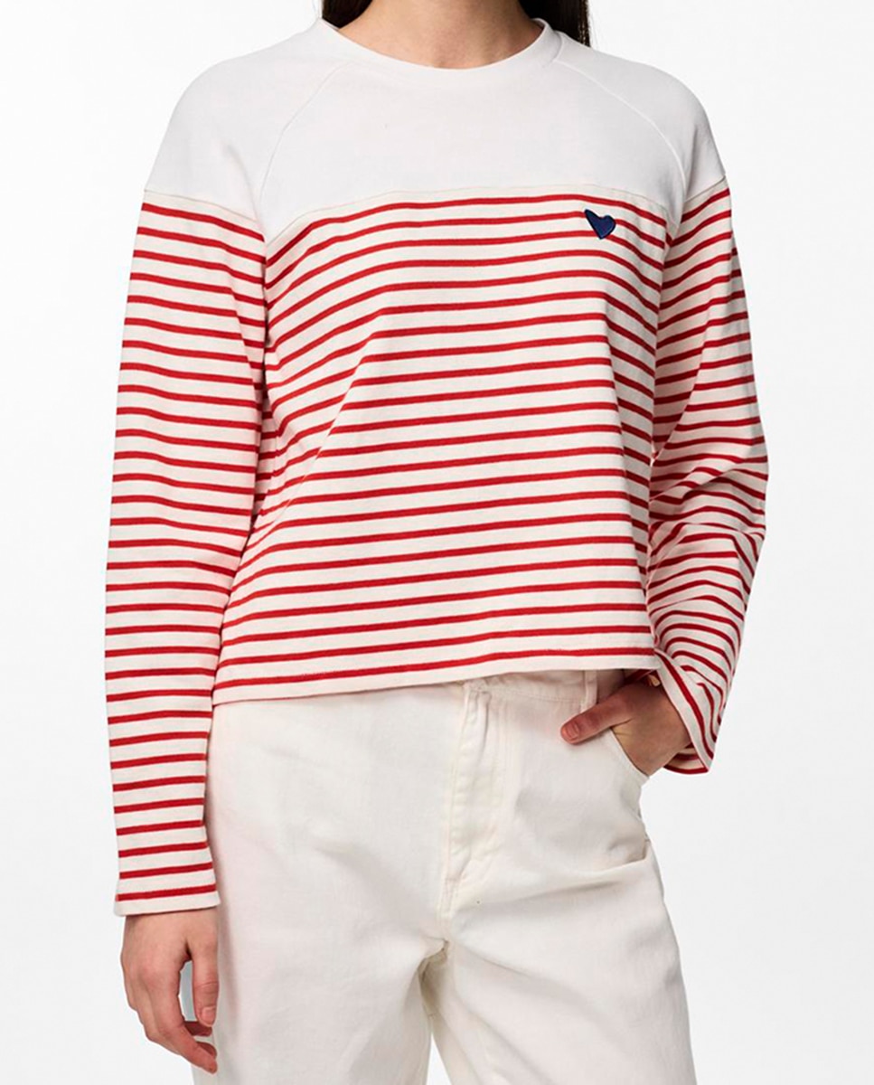 Imagen 0 de Camiseta de mujer con cuello redondo y estampado de rayas.