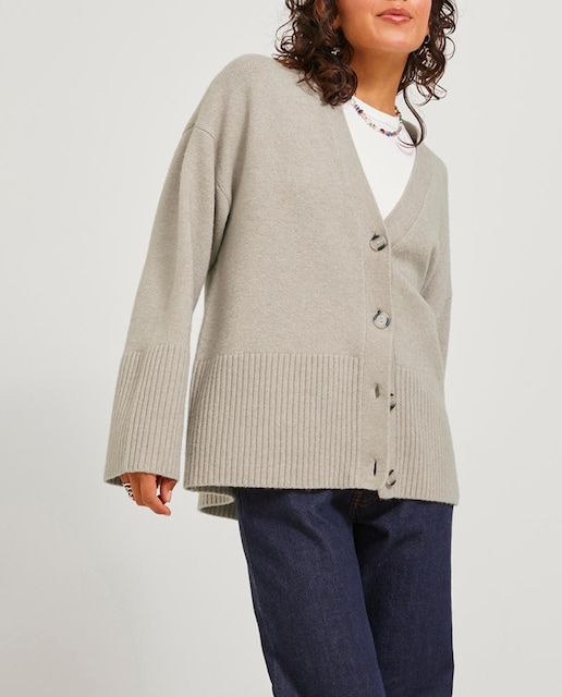 Imagen 0 de Cárdigan de punto oversize de mujer