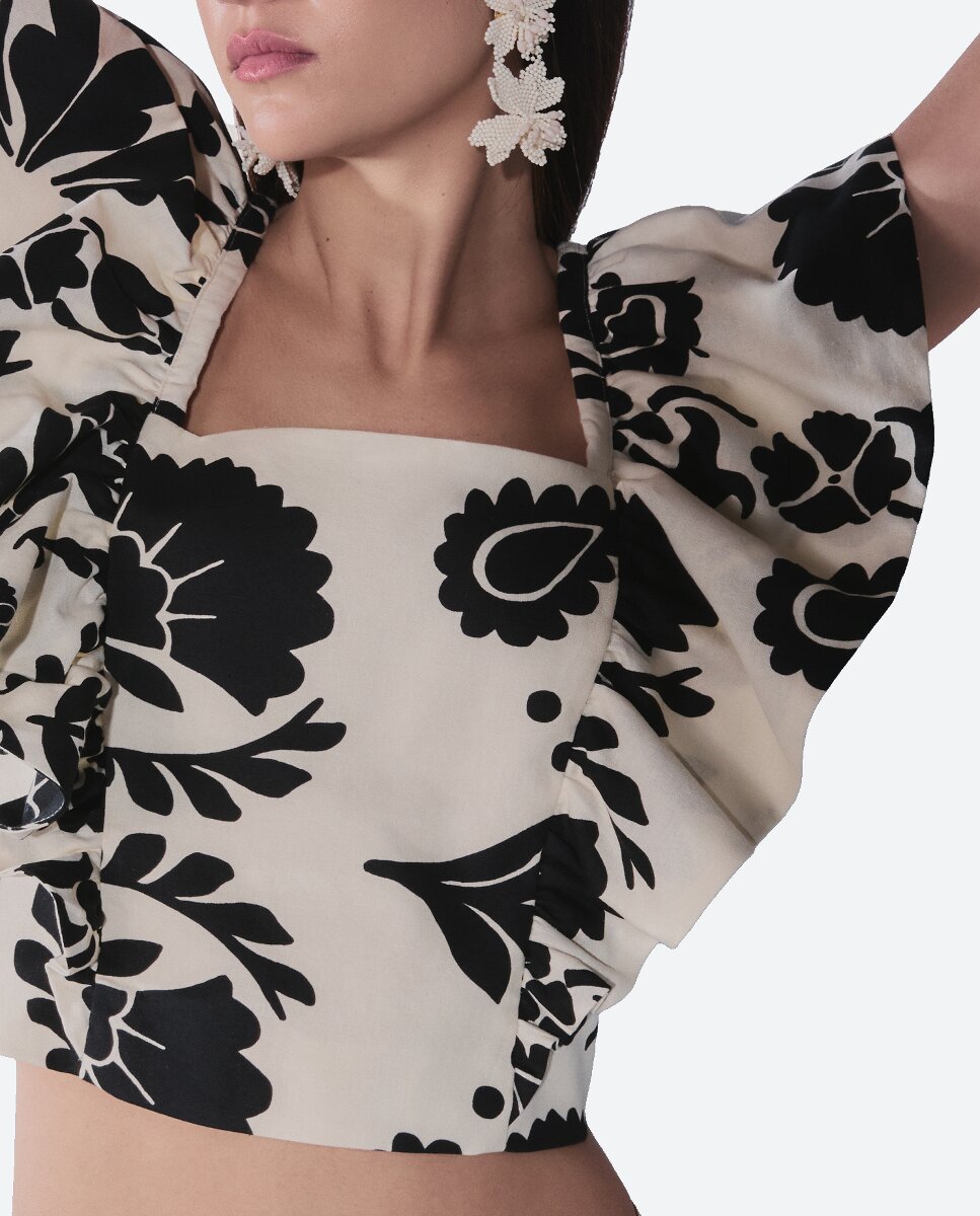 Imagen 0 de Top de mujer volante estampado