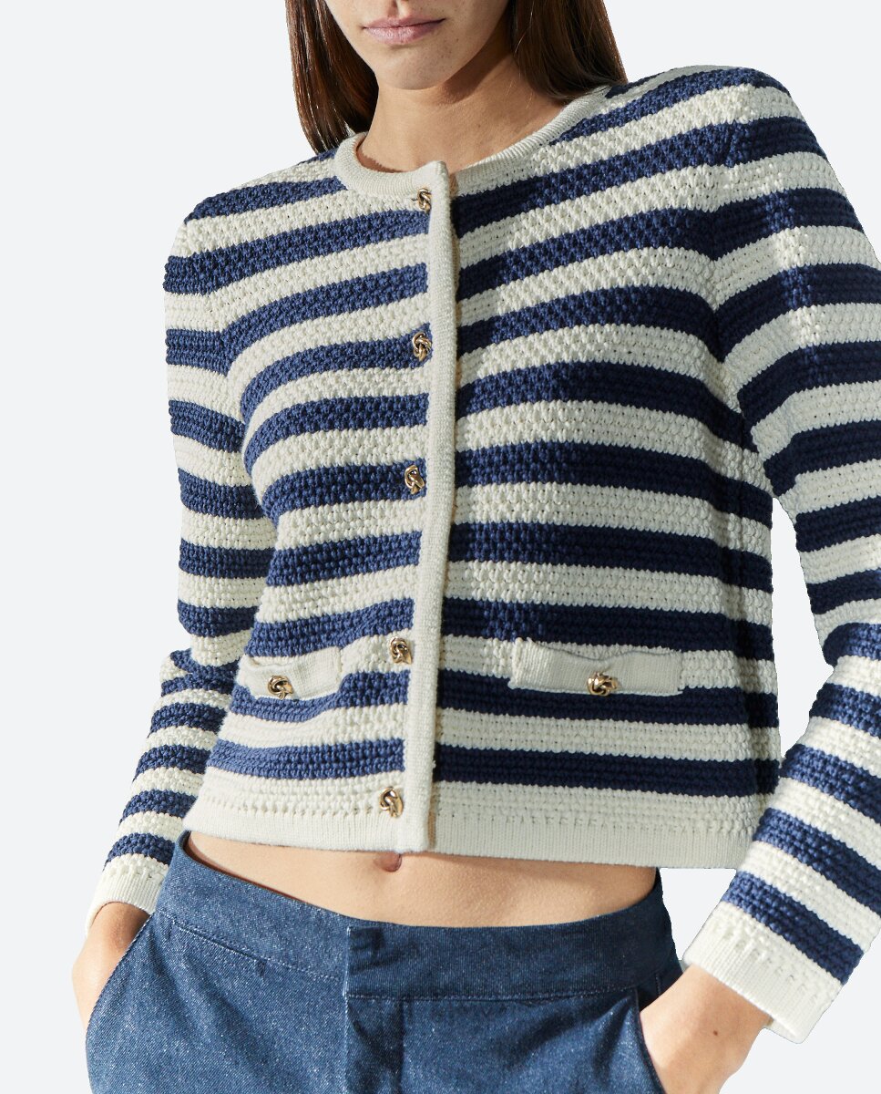 Imagen 0 de Cardigan de mujer corto