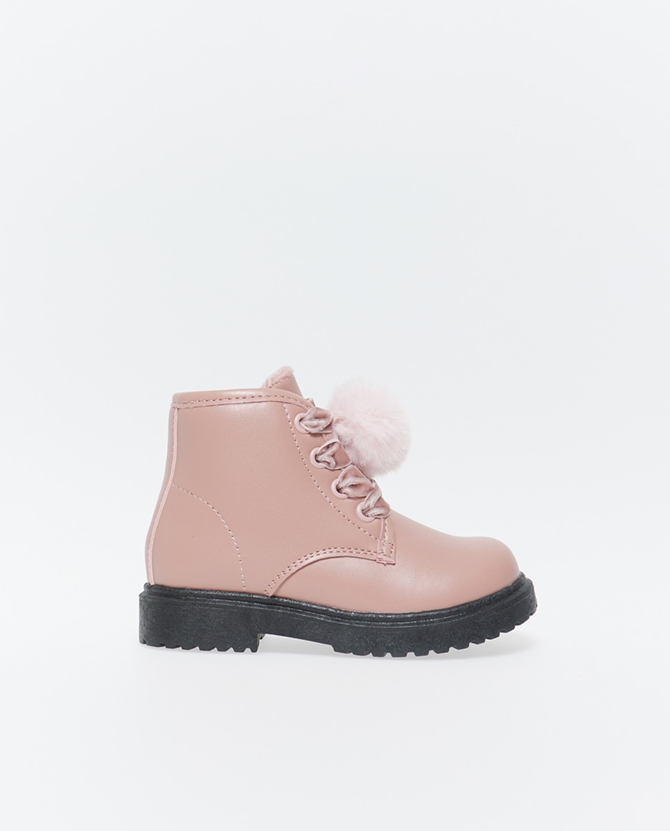 Imagen 0 de Bota cordones lisa