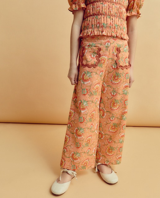 Imagen 0 de Pantalón estampado de niña con bolsillo